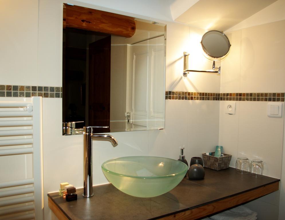 Le Pegue ル マス ド ラ フォンテーヌ Bed & Breakfast 部屋 写真