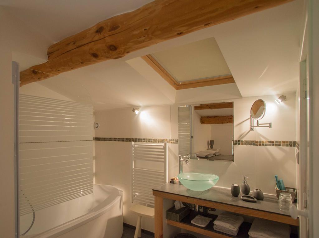 Le Pegue ル マス ド ラ フォンテーヌ Bed & Breakfast 部屋 写真