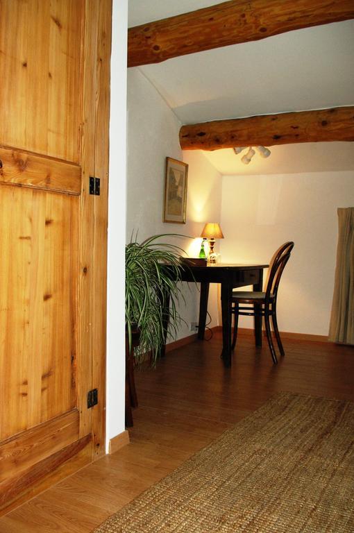 Le Pegue ル マス ド ラ フォンテーヌ Bed & Breakfast 部屋 写真