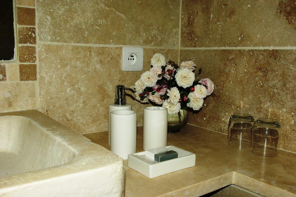 Le Pegue ル マス ド ラ フォンテーヌ Bed & Breakfast エクステリア 写真